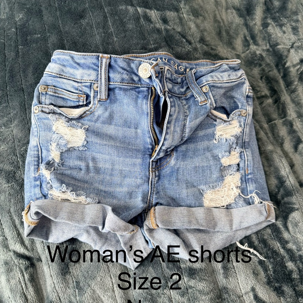 American Eagle Outfitters Women's Distressed Light Blue Jean Shorts